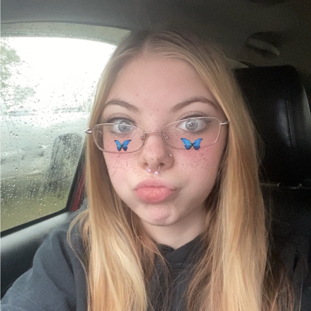 Meet your Posher, Hailey